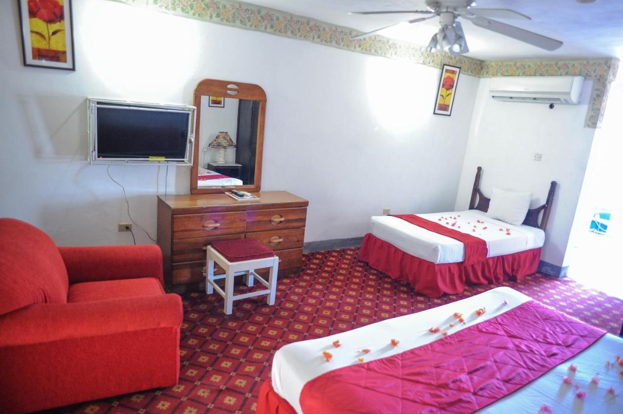 Glorianna Hotel Бухта Монтего Экстерьер фото